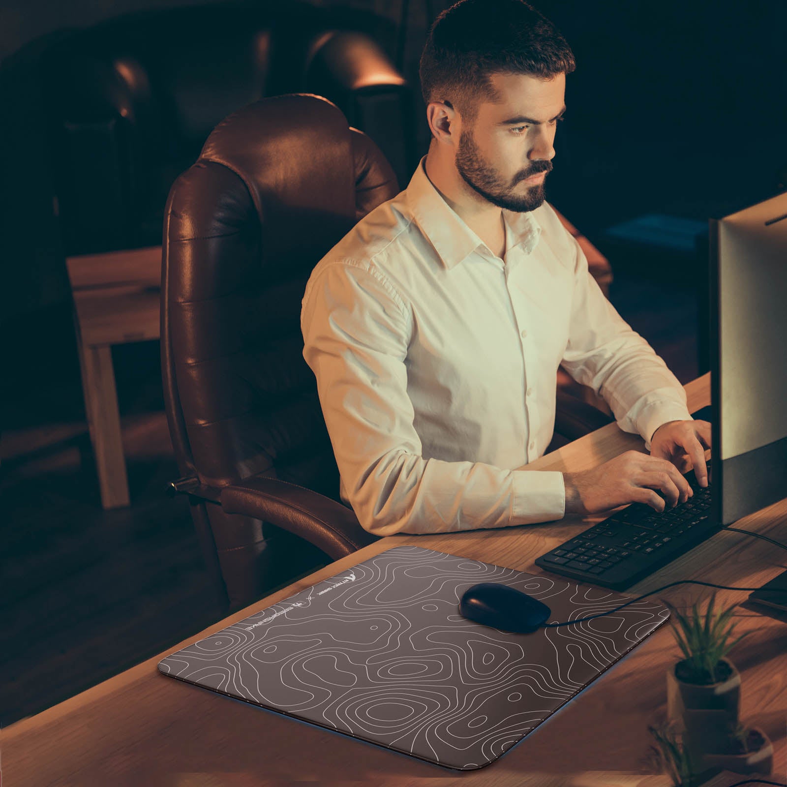 Man using ATTACK SHARK CM05 Tempered Glass Gaming Mouse Pad
